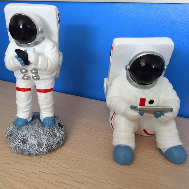

Astronaut mobile desktop stand resin crafts lazy phone standt astronaut mobile phone desktop stand mobile phone universal bracke