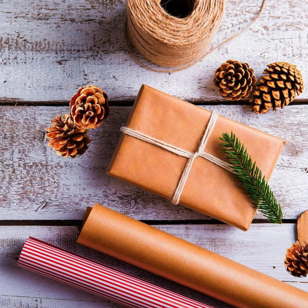 MagiDeal 30 Pezzi Reale Naturale di Pino Coni Decorativo Pigna Pallina di Natale Albero Puntali Albero di Natale Decorazione Della Casa Tabe Decor