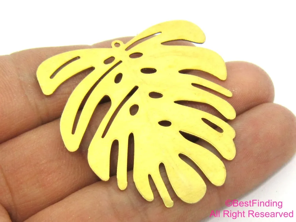 

Raw brass Monstera leaf charms 45x43mm Raw brass pendant with 1 loop R352
