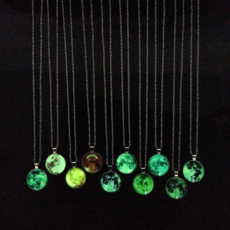 

Wholesale Christmas Time Gem Star Luminous Necklace Charming Starry Sky Glass Cabochon Pendant GLOW in the DARK Jewelry For Girl