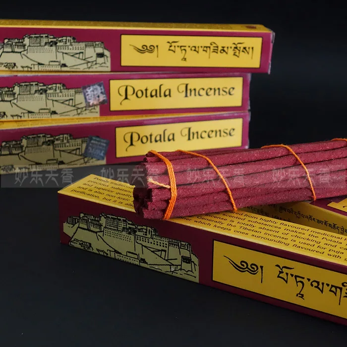 Tibetanski potala kadila zgolj roko iz zelo aromatičnih zdravilnih zelišč, ročno izdelanih tibetnih kadilnikov