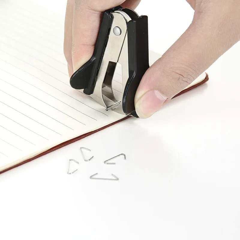 1 шт. случайный мини размер портативный дырокол для удаления стандартных металлических ногтей вытяжка школьные Офисные инструменты