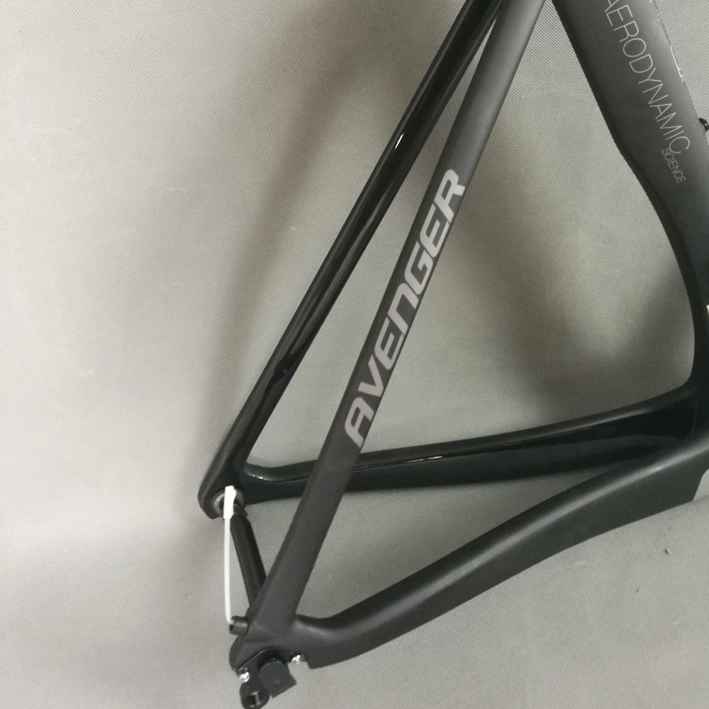 Excellent Carbon Fiber T800 AERO Road Bike Frame Black Avenger Logo Painting R8 FM169 AERO Seatpost Frameset Bicycle Accessories 4