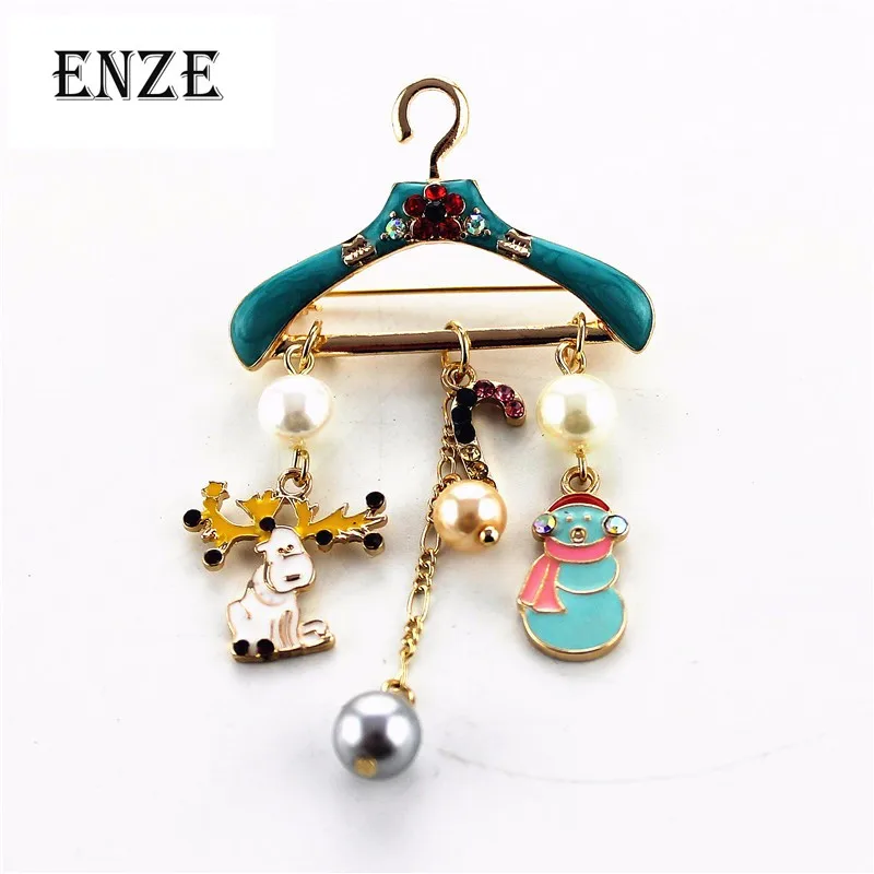 

Free shipping Hanger Santa Claus Zinc Alloy Gold Fashion Jewelry Accessories Christmas Party Women's Brooches Wholesale