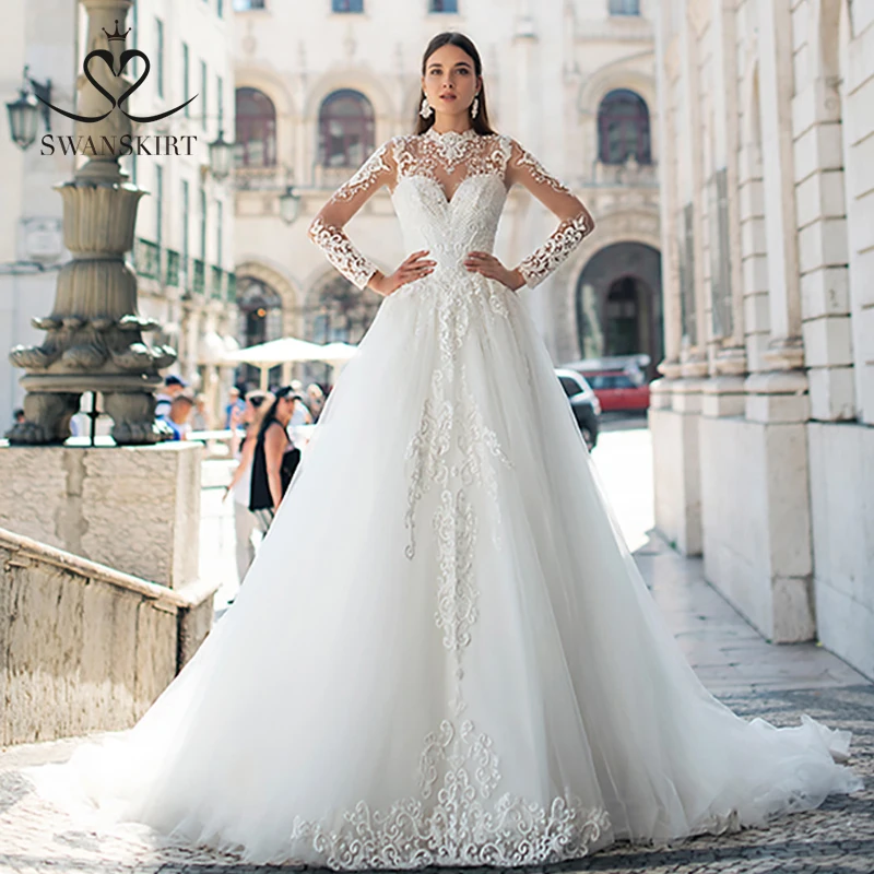 

Swanskirt Vintage High Neck Wedding Dress 2019 Fashion Appliques Ball Gown Long Sleeve Princess Bride Gown vestido de novia OZ06
