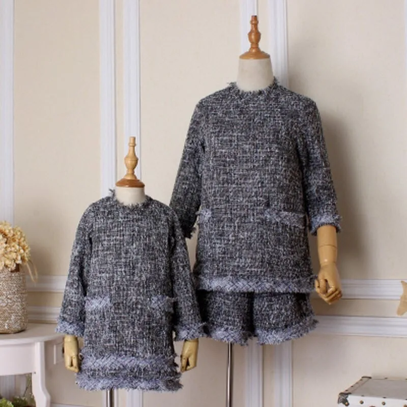 

mother daughter dresses matching 4XL women girls kids clothes gold line sequins vestiti mamma e figlia moeder dochter kleding