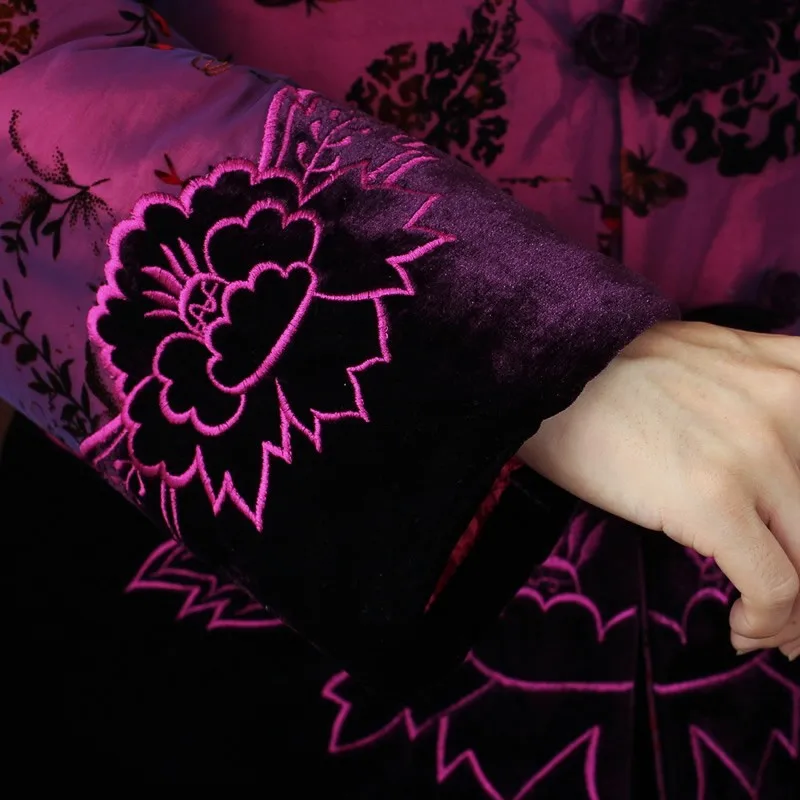 Акции Фиолетовый Китайский среднего возраста Для женщин шелковый атлас стеганая куртка вышивка Тан костюм Верхняя одежда M, L, XL, XXL 3XL 4XL