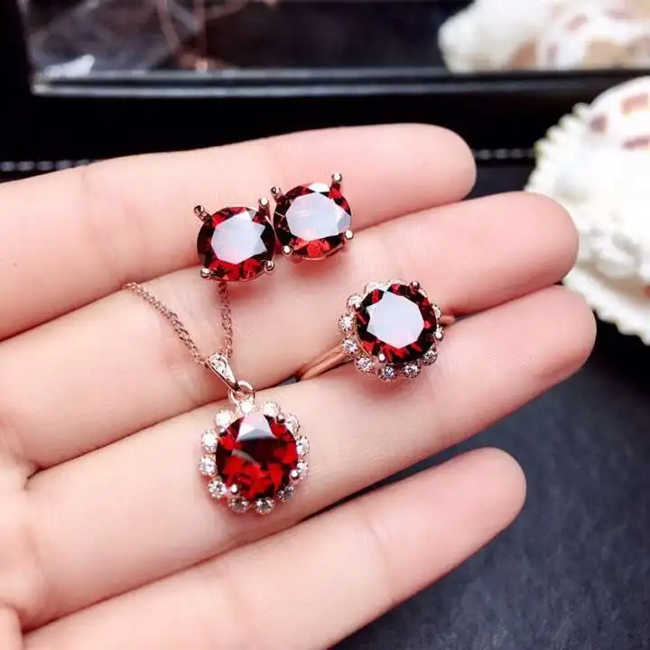 

Natural red garnet Ring Pendant Earrings Natural Gemstone Jewelry Set 925 Silver Romantic elegant simple round Women jewelry