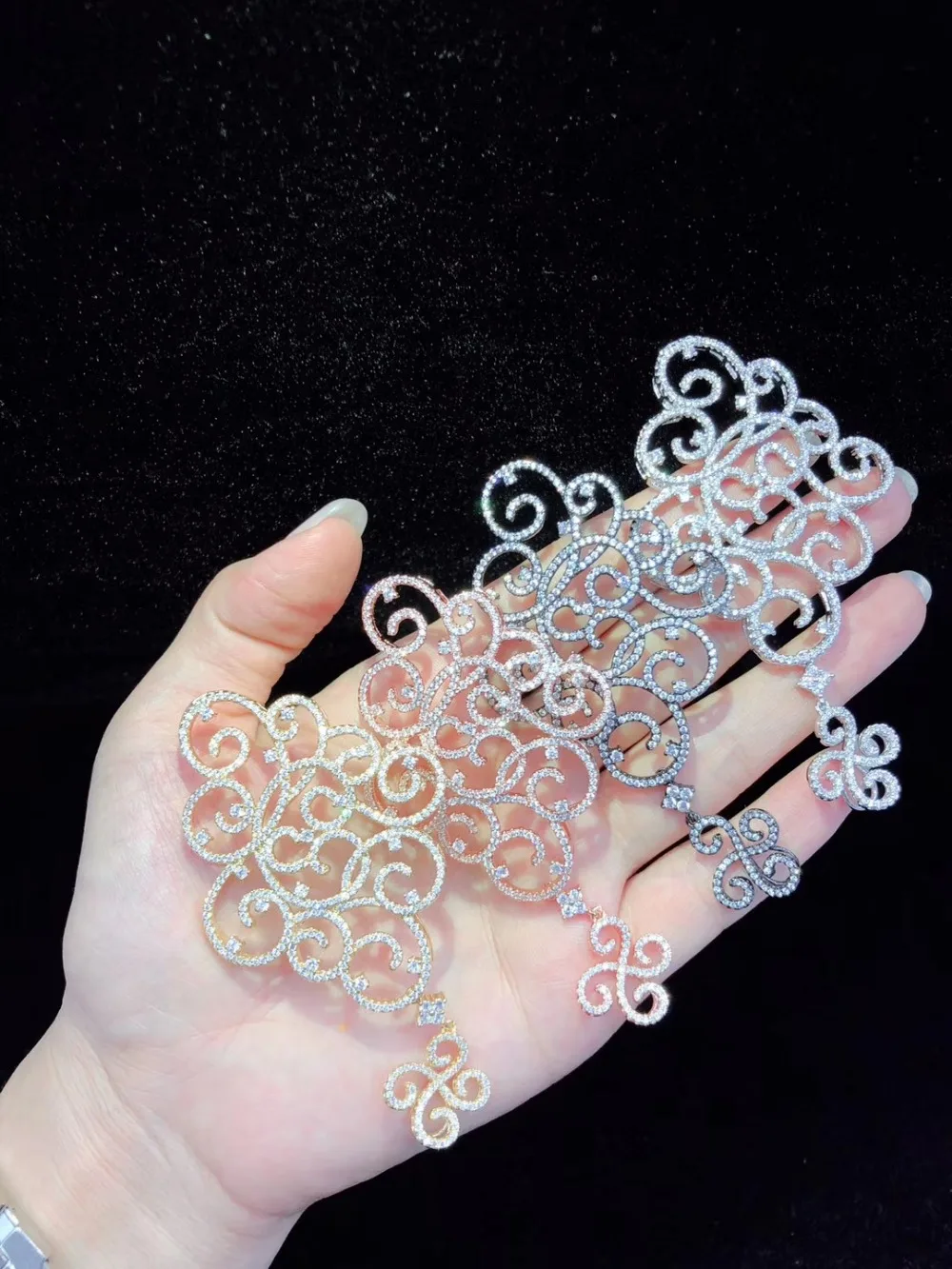

Y547 Big High Quality Golden plated Paved CZ Necklace Pendant Connectors Cubic Zirconia DIY Jewellery Making