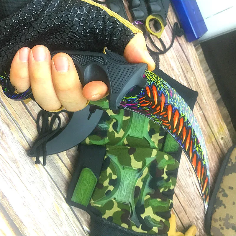 

PEGASI csgo7.5-inch sharp tooth pattern stylish claw knife delivers scabbard and neck rope for easy carrying tactical claw knife