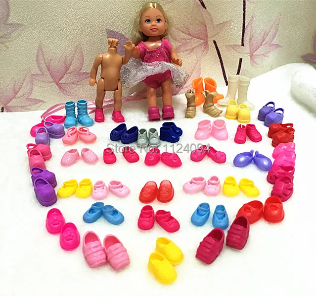 Simba Kelly Doll shoes (1).jpg