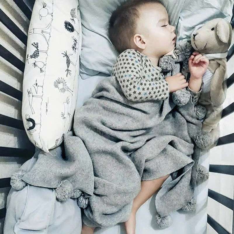 Детское одеяло s, Флисовое одеяло на кровать, Пляжное серое покрывало с помпонами для дивана, детское милое шерстяное одеяло для новорожденных, 73*105