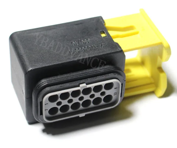 High Quality 12 Pin Tyco AMP Female Connector With Pins and Wire Seals