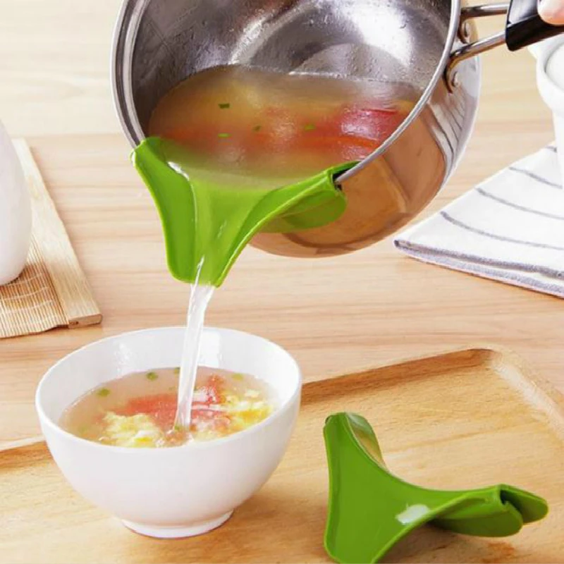 1PC Anti-slipping Kitchen Utensils with Round Edge Deflector Silicone Liquid Spouts Pouring Soup Gadgets | Дом и сад