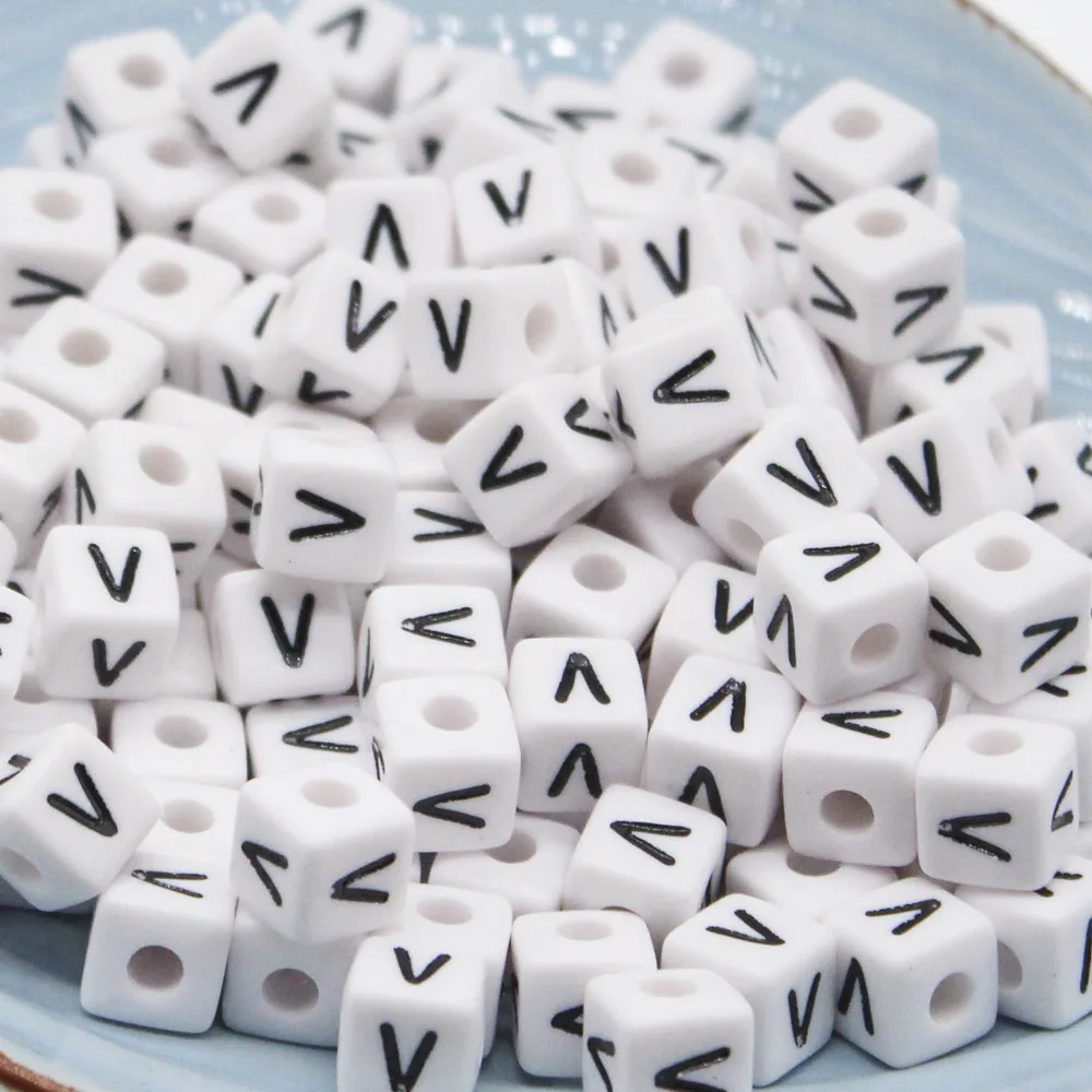 CHONGAI 50 шт куб акриловые бусины с изображением букв единый Алфавит A-Z белый квадратный браслет бусины для изготовления бижутерии 10*10 мм - Цвет: V
