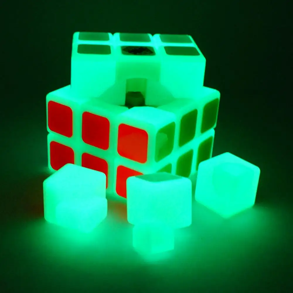 2019 Новое поступление ручной 3x3x3 волшебный куб светящийся в темноте головоломка