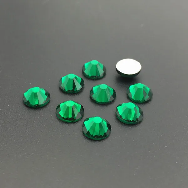 

All Sizes Emerald Green Nail Art Rhinestones Flatback Non HotFix Rhinestone Crystal Loose Strass For Nails