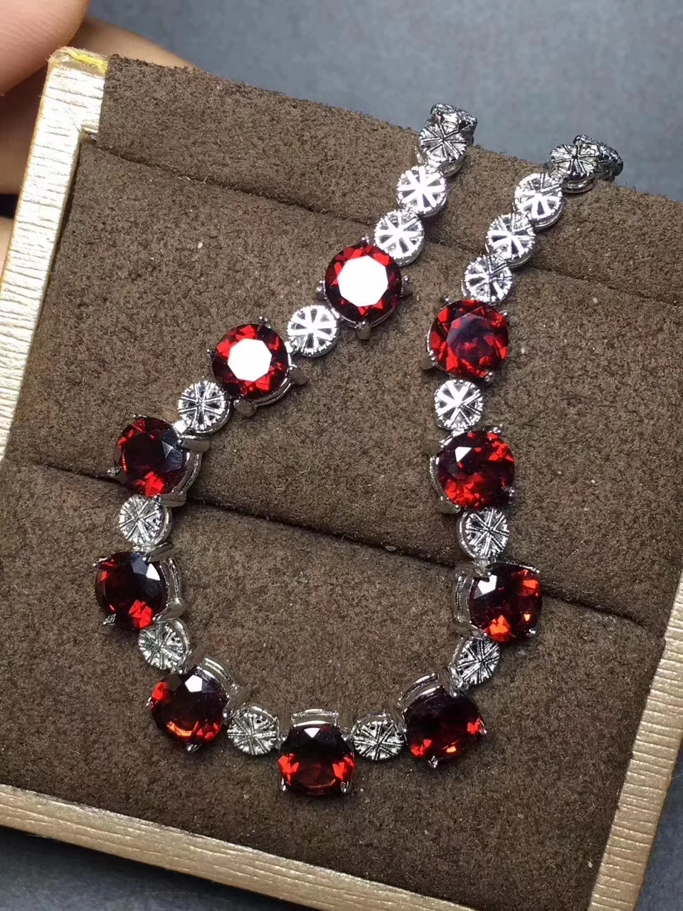  Bracelet grenat rouge naturel pierres précieuses naturelles élégant luxueux étoiles magiques Bracel