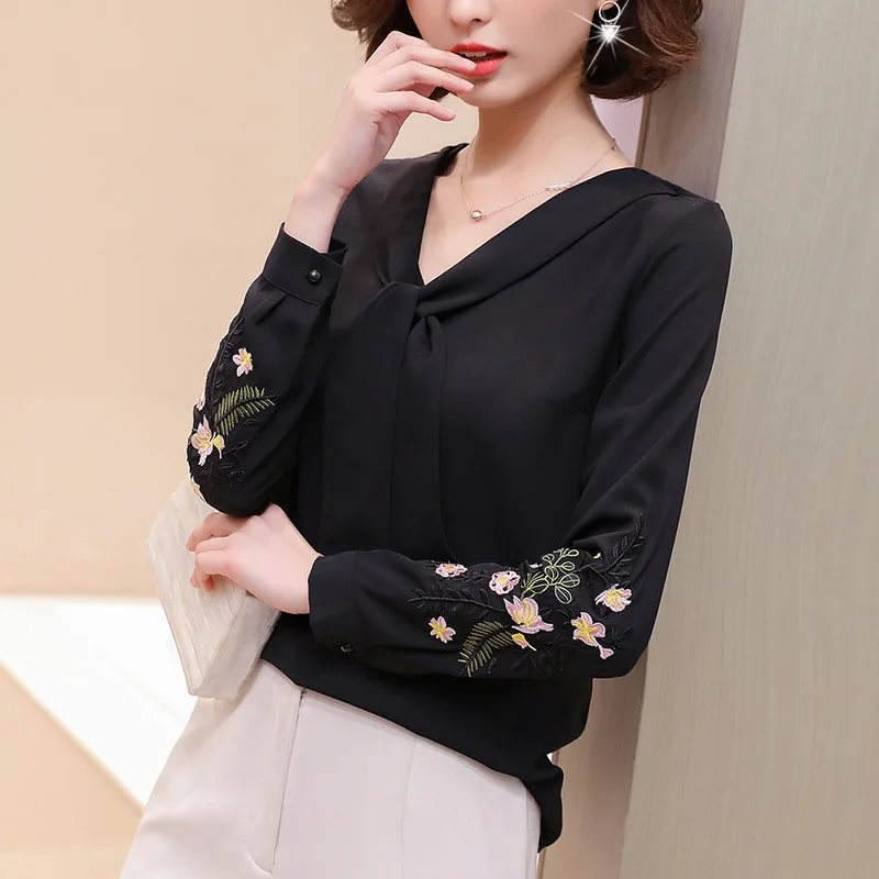 Retro Embroidered Chiffon Blouse Women Long Sleeves V-neck Loose Thin Shirt Spring Autumn Office Ladies Plus Size Tops H9050 2