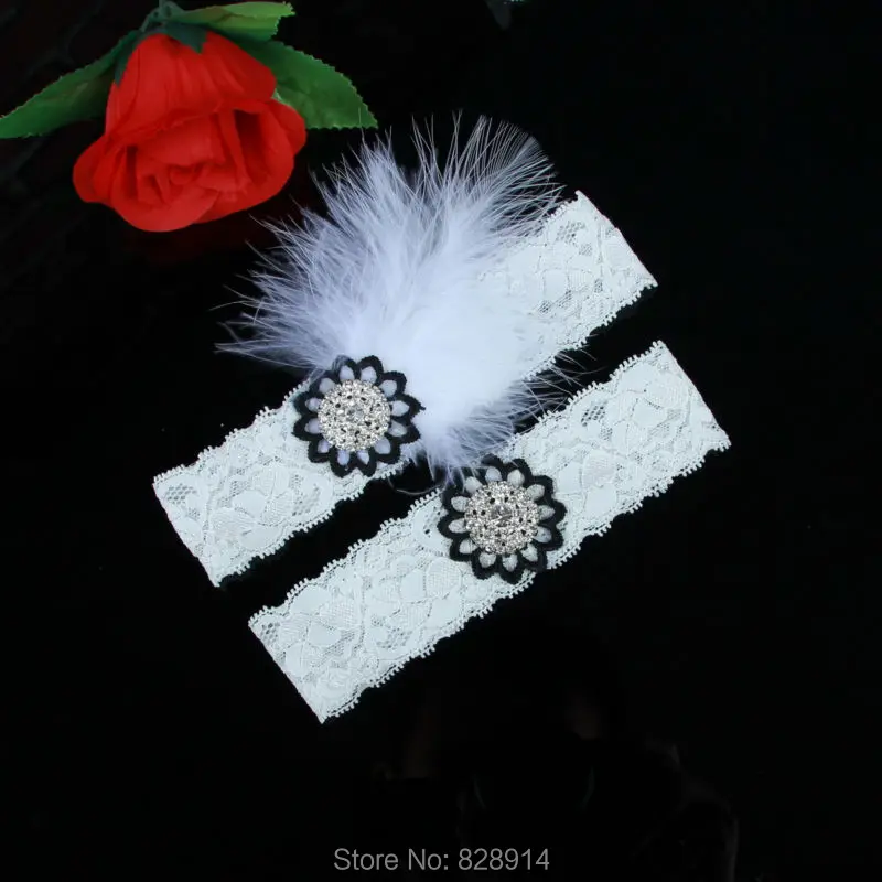 

Wholesales Vintage Stretched Lace Wedding Garter Set Bridal Garter Belt Set Handmade With Artificial Feather Hot Selling HY009