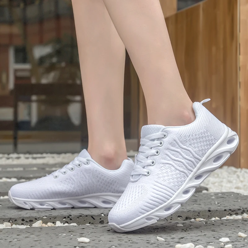 

Outdoor Summer Sneakers Women Sport Shoes Lace-Up Beginner Rubber Fashion Mesh Round Cross Straps Sneakers Running Shoes w5