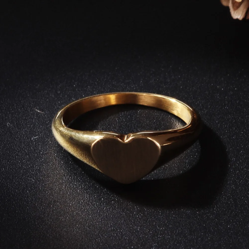 кольцо с сердечком бриллиант. кольцо с сердечком. кольцо евы лонгории с рубином. красивые кольца с камнями. кольцо в виде сердечка.