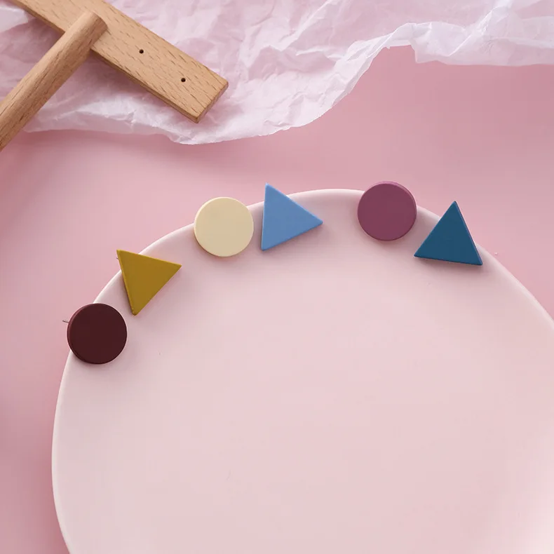 

Girl Small Fresh Geometric Contrast Triangle Round Earrnigs Simple Circle Acrylic Cute Female Geometric Fashion Ear Jewelry