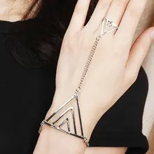 Браслет в стиле панк с треугольными элементами на задней стороне руки, ювелирное изделие в стиле рок, золотой треугольный браслет из сплава для женщин и девушек