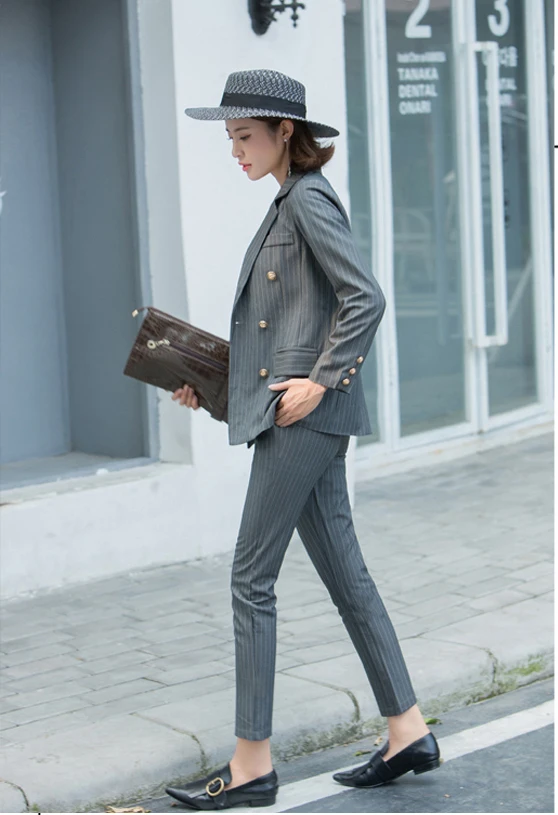 gray2