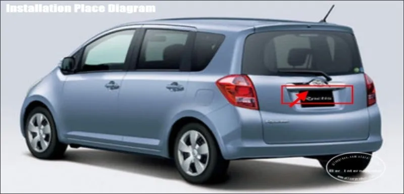 TOYOTA-Ractis-license-plate-lamp