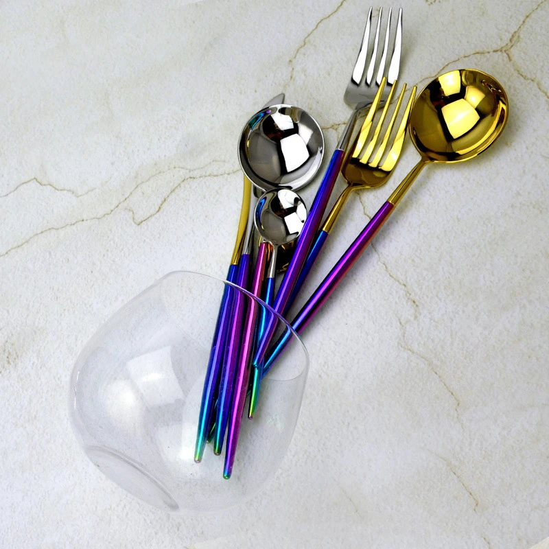 Flatware set (2)