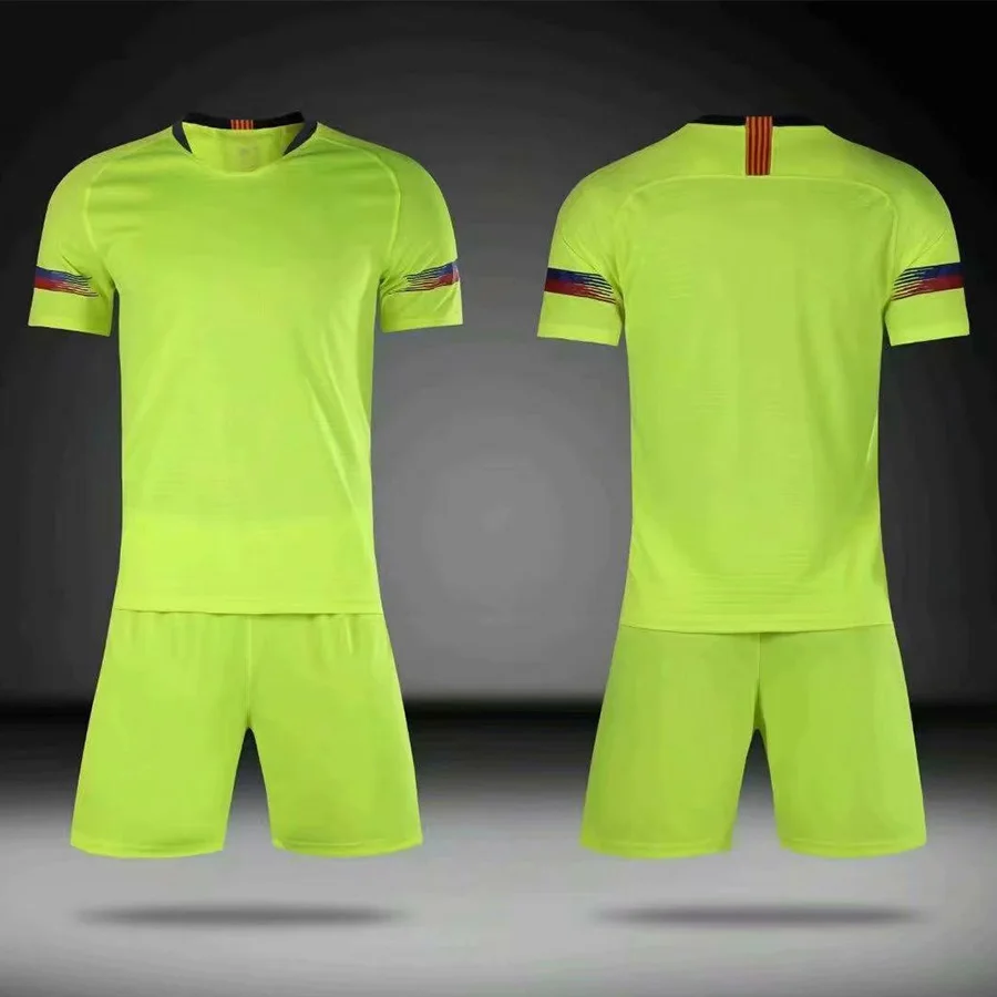 

Youth football jersey suits and youth football jersey training suits can customize their own names and numbers