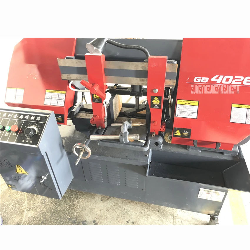 GB4028 Semi-automatic Horizontal Metal Band Sawing Machine High-quality Band Saw Metal Cutting Machine 380V 2.2KW (400*280mm) GB4028 Semi-automatic Horizontal Metal Band Sawing Machine High-quality Band Saw Metal Cutting Machine 380V 2.2KW (400*280mm)