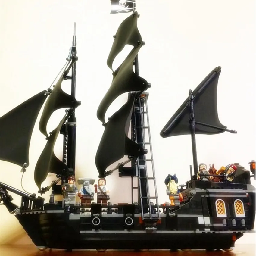 

2018 Hot Sale Lepin Caribbean Pirate Ship Black Pearl For Queen Mary Children's Educational Toys Assembled With Boats Plastic