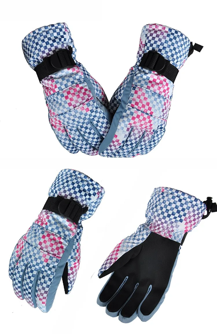 E067AB033F24655D0F31D8FD15F2E1B6