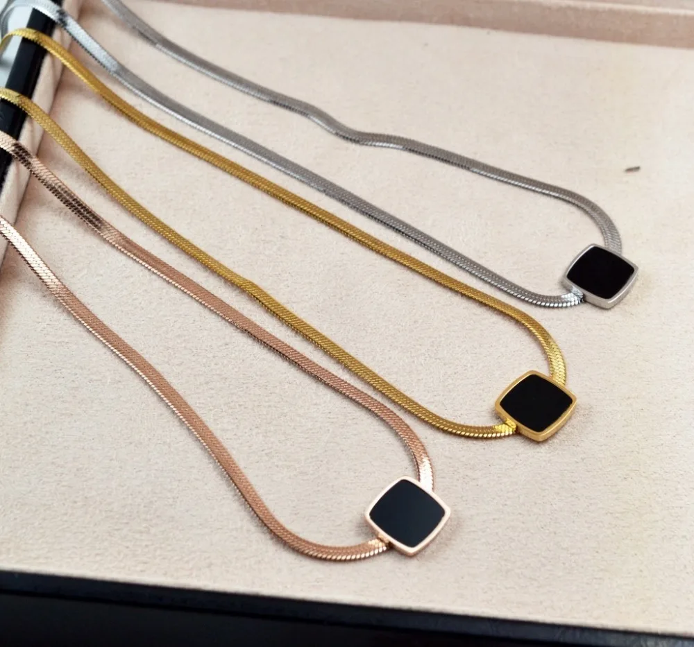 

Black Square Charm Snake Chain Necklace Women 316l Titanium Stainless Steel Rose Gold Silver Color Short Chain Choker Necklace