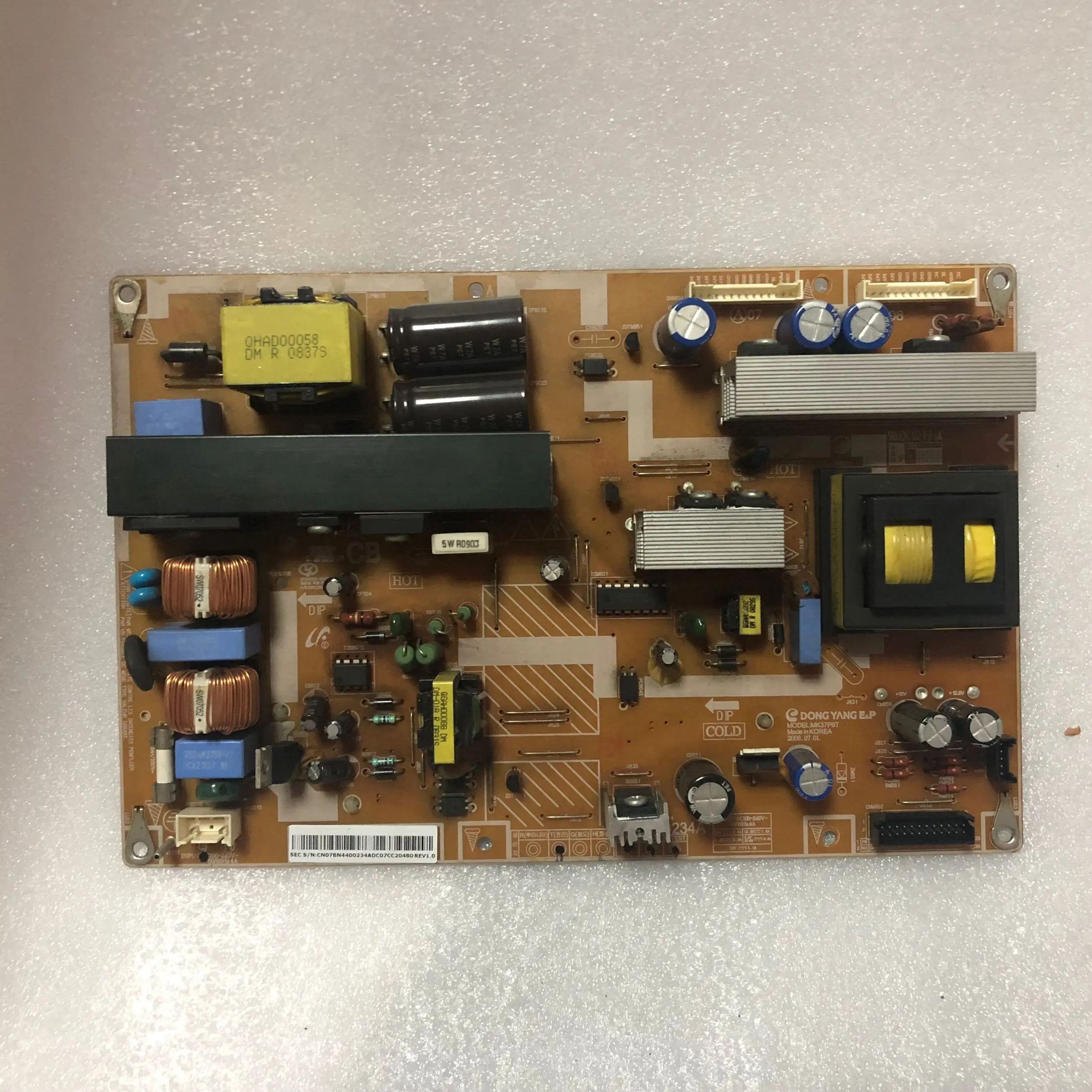 

free shipping Good test for LA37A550P1R power board BN44-00234A MK37P6T