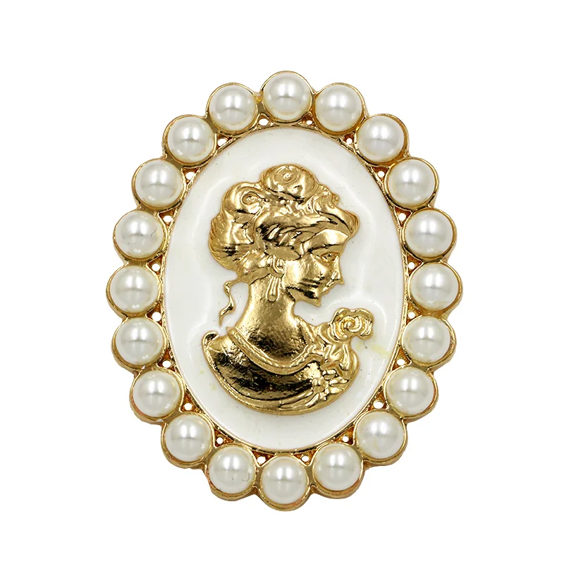 

WEIMANJINGDIAN Brand Gold Color Plated and Simulated Pearls Surrounding Black / White Cameo Brooch Pins