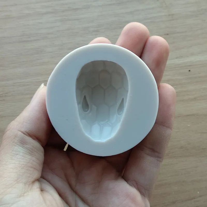 

Snake Head Silicone Cake Silicone Lace Mold Fondant Cake Decorating Tools Border Decoration Lace Mold Stencil Baking SQ17228