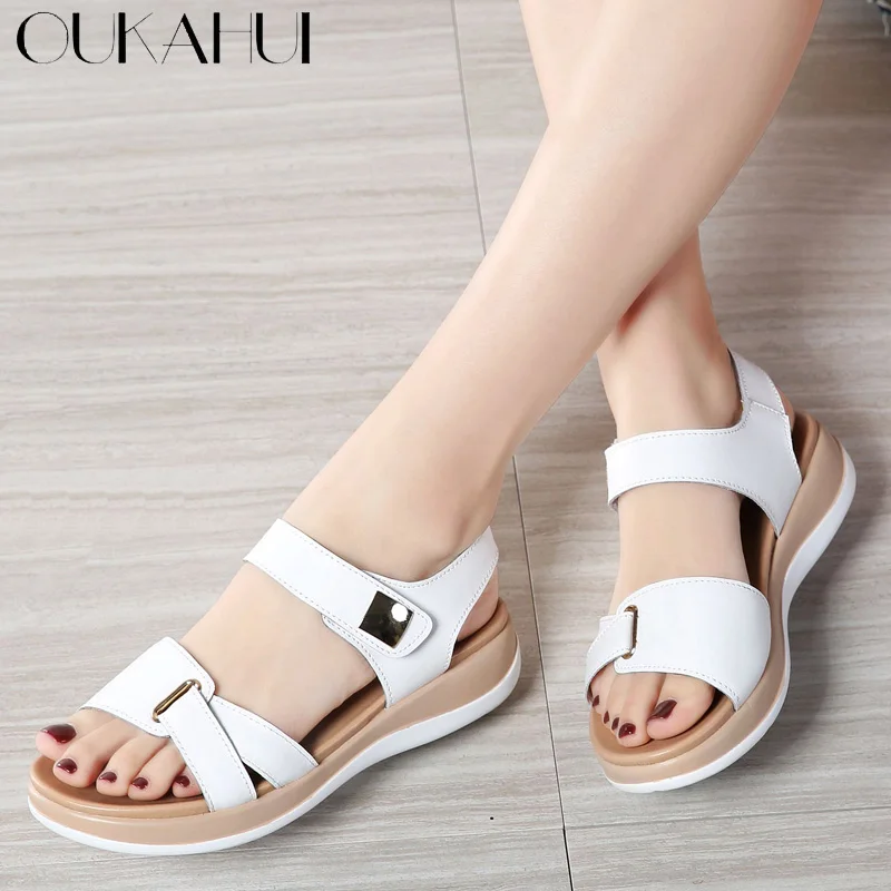 

OUKAHUI Fashion Hook Loop Summer Sandals Women 2018 Flat Low Heel 3.5cm Ankle Strap Women'S Sandals Comfortable Genuine Leather
