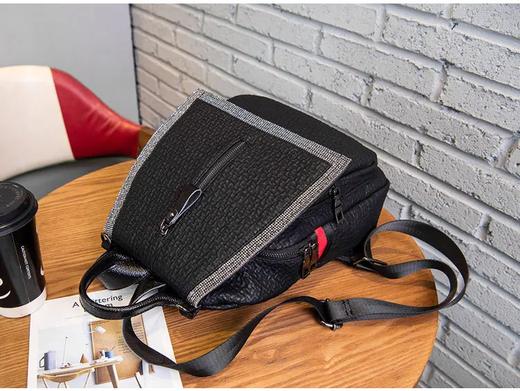 Кожаный рюкзак со стразами сумка женская мода г. из мягкой кожи Mochila Feminina небольшой ретро путешествия