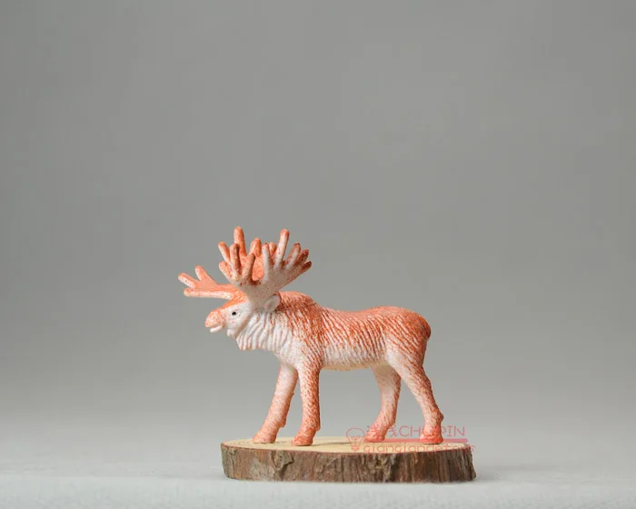 Wild animal elizabethans model Small