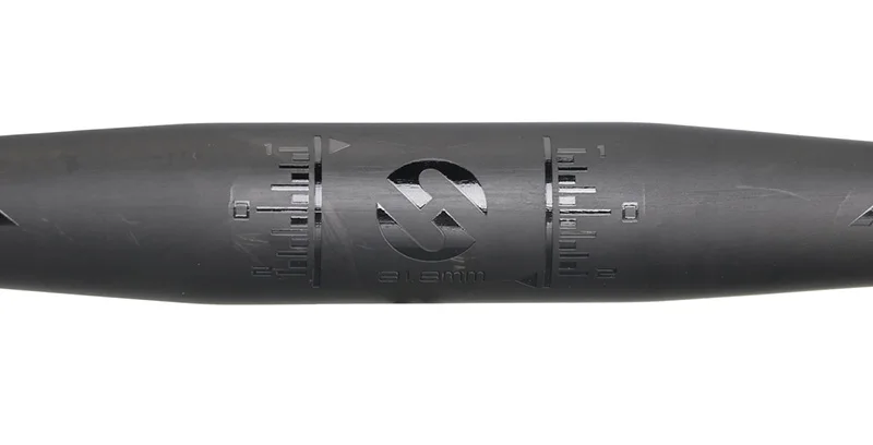 7075 (9) 