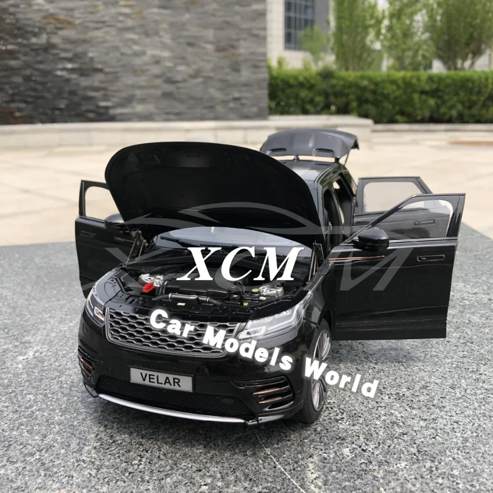Литая модель автомобиля для LCD Velar 1:18 (черный) + небольшой подарок!|Наземный