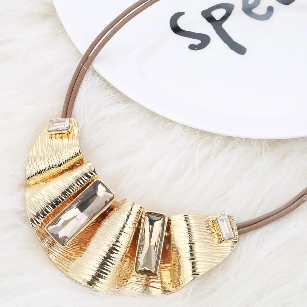 Женское Ожерелье чокер с подвеской в форме гофре|crystal choker necklace|choker fashion necklaceschoker