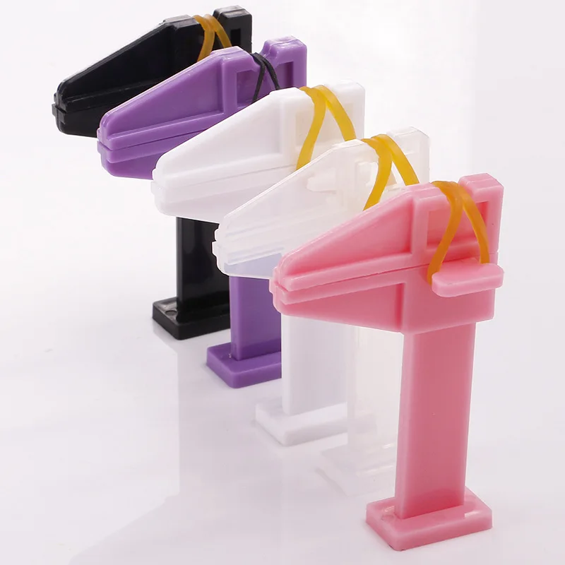 

2pcs/Lot New Plastic Nail Locator Nail Polish Glue Holder Retaining Clip Manicure Nail Tools 4 colors for Option