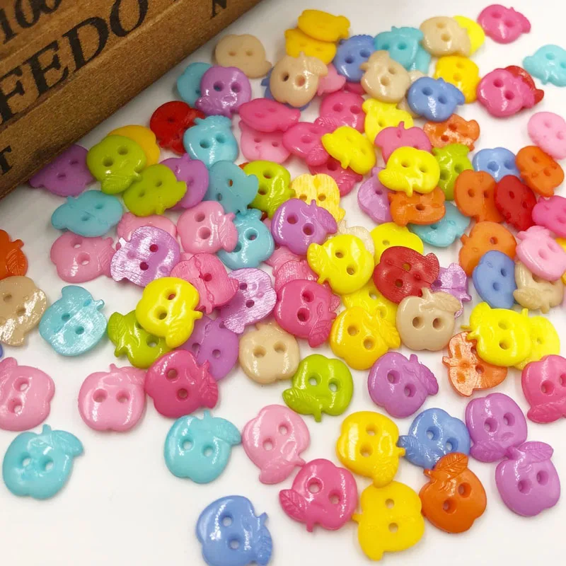 100 pcs mixed Apple Plastic Buttons 2 hole Baby sewing craft free