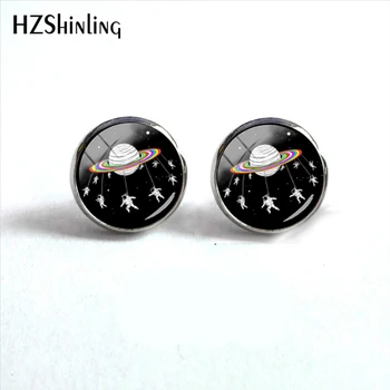 2018 New Arrival Astronauts Merry Go Round Planet Space Stud Earring Glass Round Cabochon Earring Hand Craft Jewelry for Gift