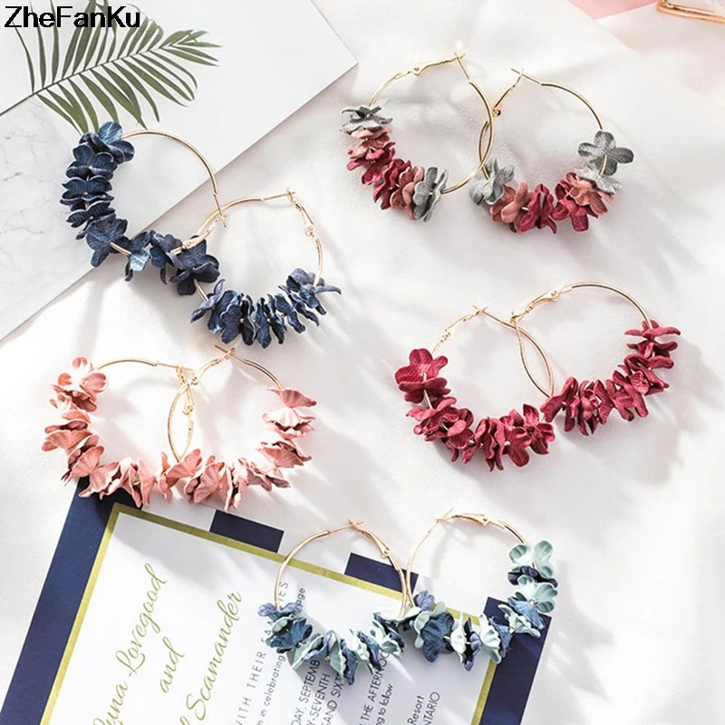 

2019 Exaggerate Fabric Flower Circle Hoop Earrings Bijoux Sweety Colourful Petal Alloy Ear Circle Big Earrings For Women