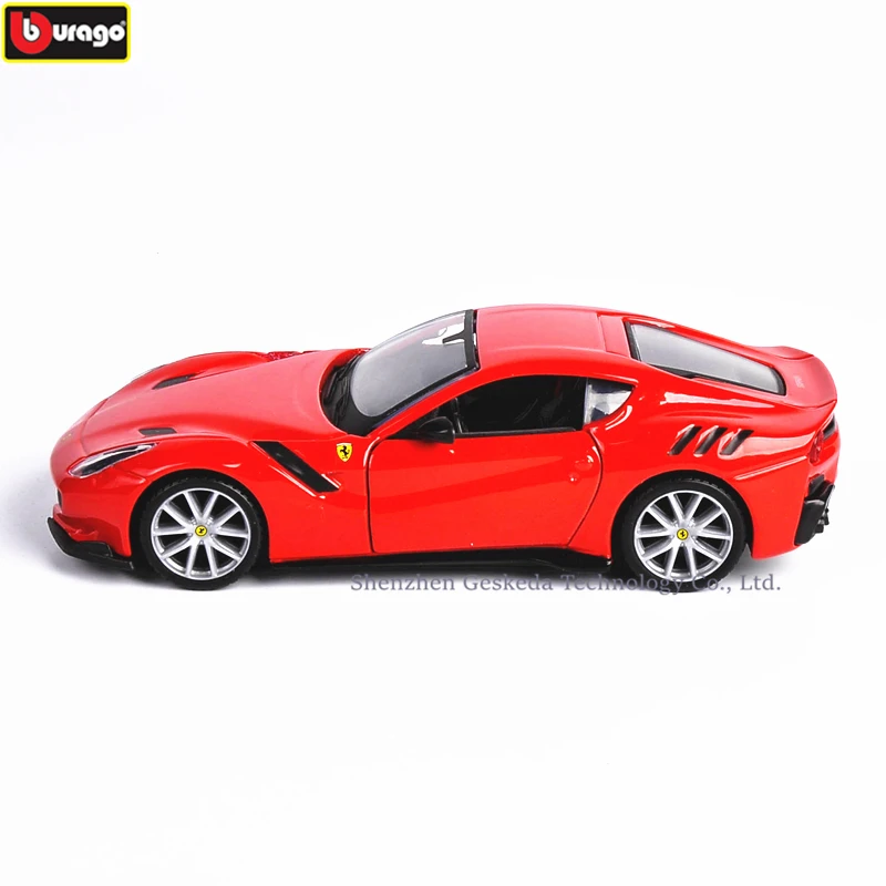 Модель автомобиля Bburago с имитацией высокой мощности Ferrari F12TDF модель из литого